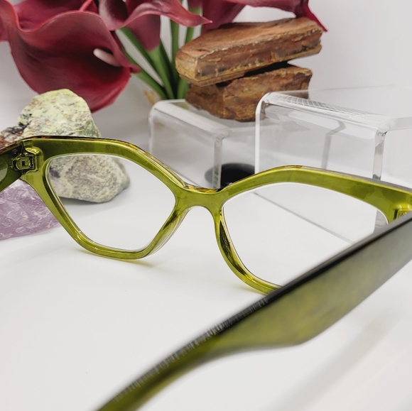 The "Miles" Reader - Picture 4 of 5